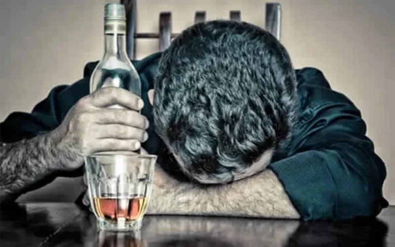 Un officier de police complètement saoul, à l'origine d'un accident, arrêté à Tanger