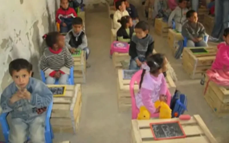 Maroc : une classe de 60 élèves à Kénitra