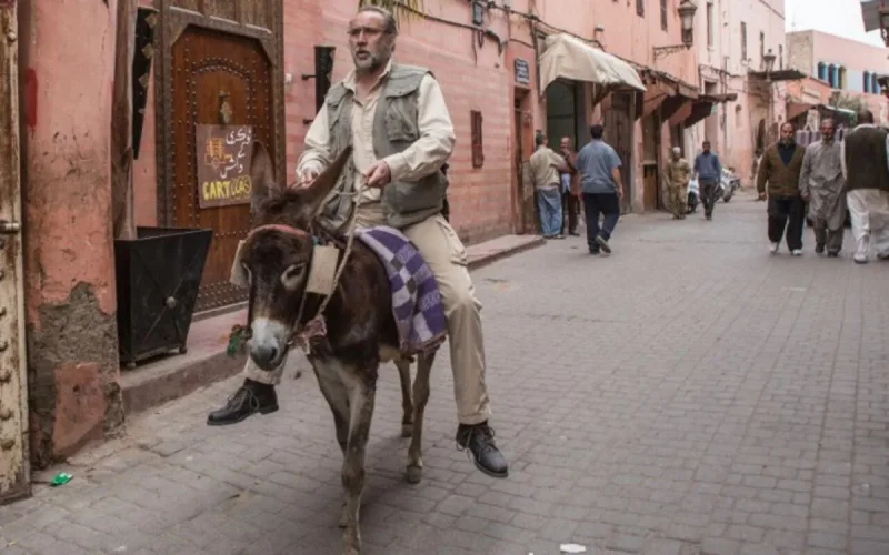 Nicolas Cage sur un âne au Maroc (vidéo)