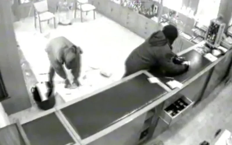 Espagne : chasse à l'homme pour retrouver un Marocain qui s'est évadé d'un tribunal (vidéo)