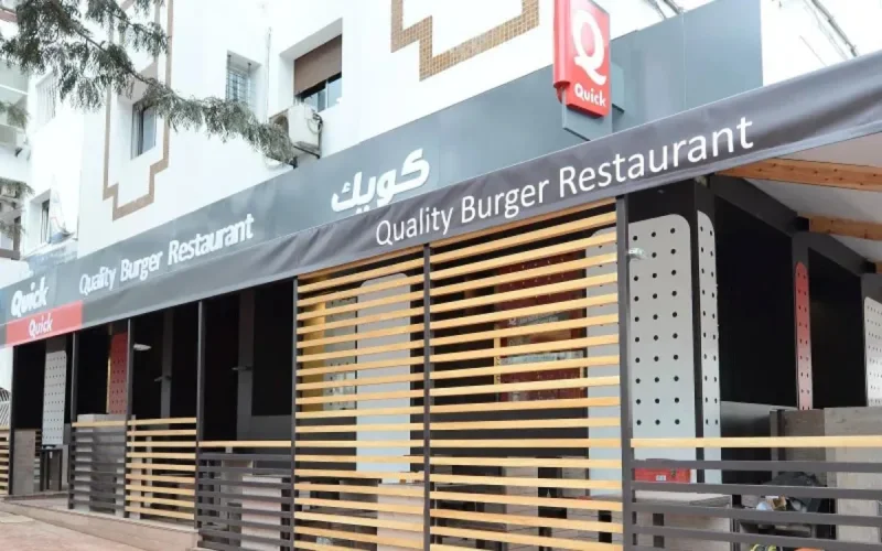 Quick accusé de ne pas avoir voulu donné de l'eau pendant le ramadan à une femme enceinte (vidéo)