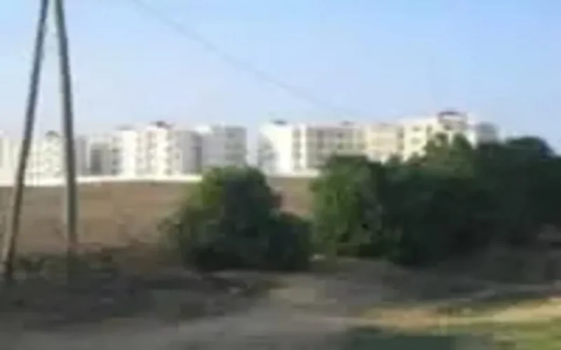 Privatisation de 100000 ha de terre