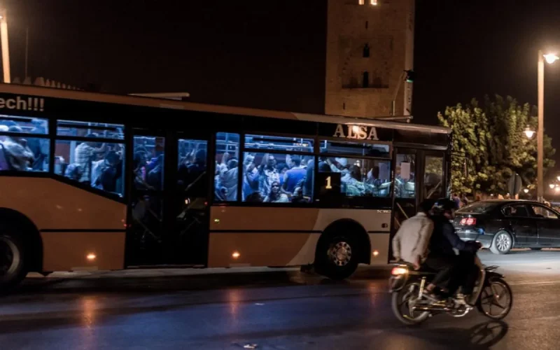 Marrakech lance les bus de nuit (vidéo)