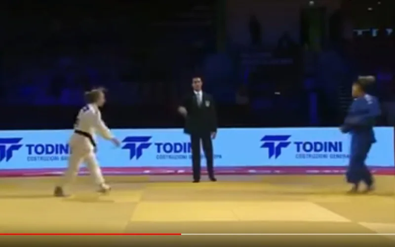 Une athlète marocaine refuse de saluer une athlète israélienne (vidéo)