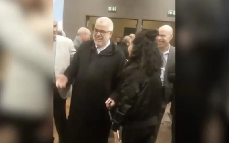 Abdelilah Benkirane à une jeune fille « prends-toi en selfie avec un bogosse, pas avec moi »