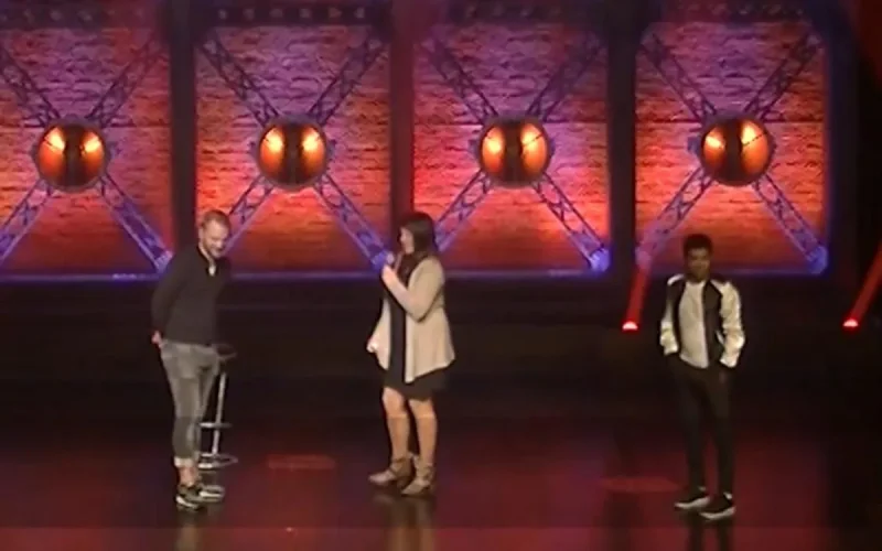 Une demande en mariage en plein spectacle de Jamel Debbouze (vidéo)