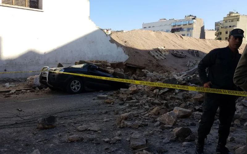 Un mort et plusieurs blessés dans l'effondrement d'un mur à Casablanca (vidéo)