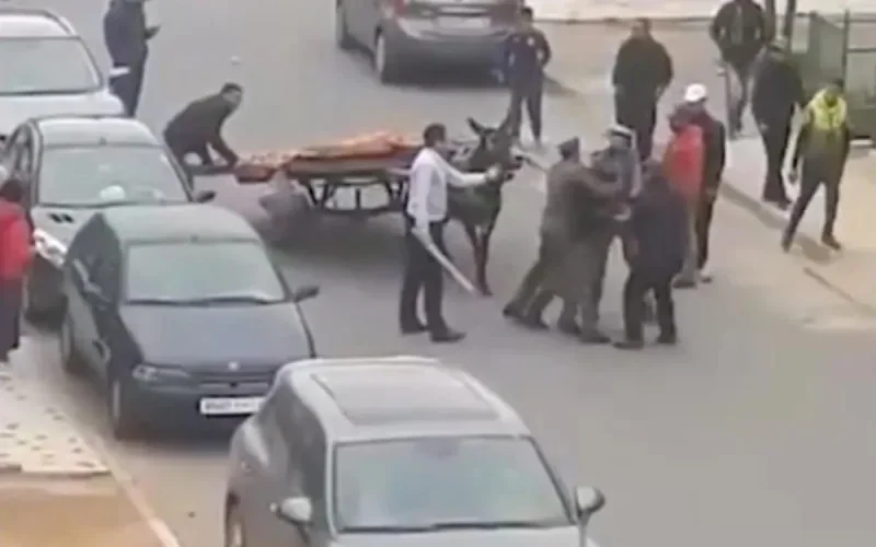Maroc : les autorités affirment que le marchand ambulant n'a pas été agressé (vidéo)