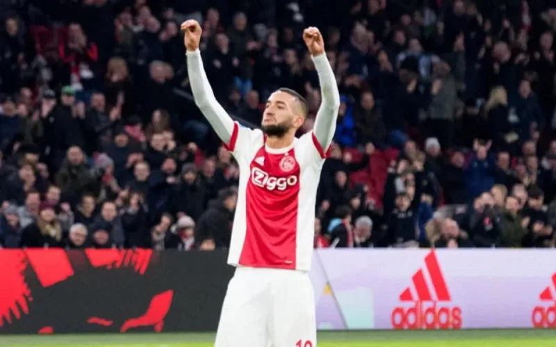 Le superbe coup franc de Hakim Ziyech (vidéo)
