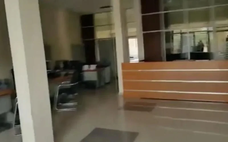 Vidéo : mais où sont les employés de la Délégation de l'Industrie et du commerce de Marrakech ?