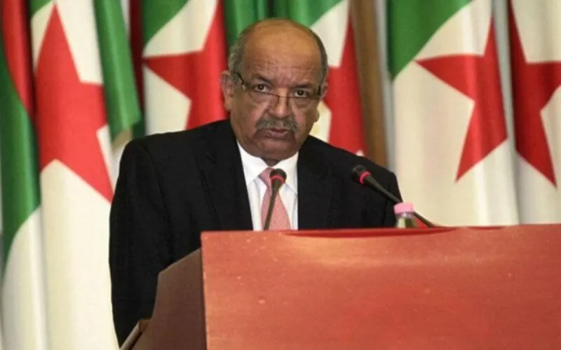 Le ministre algérien Abdelkader Messahel appelle le Maroc à négocier avec le Polisario