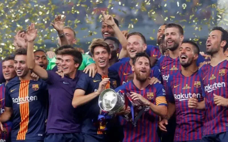 Le FC Barcelone l'emporte face à Séville à Tanger (vidéo)