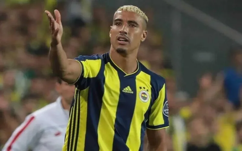 Nabil Dirar sanctionné par le club de Fenerbahce