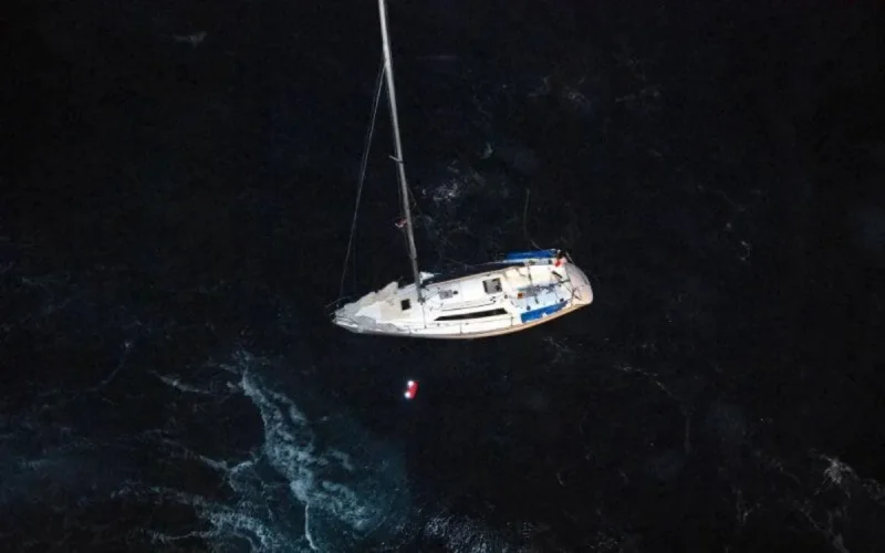 Maroc : un voilier avec à son bord quatre étrangers secouru par la Marine royale à Bouzkina