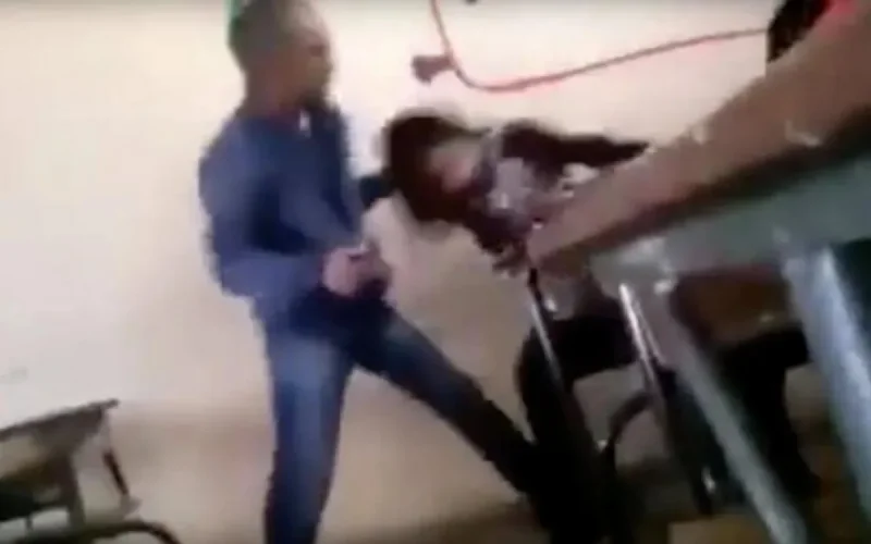 Maroc : le ministre va sanctionner les élèves qui filment en classe