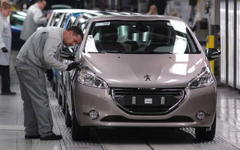 Maroc : Peugeot Kénitra va employer 2.370 ingénieurs et techniciens spécialisés