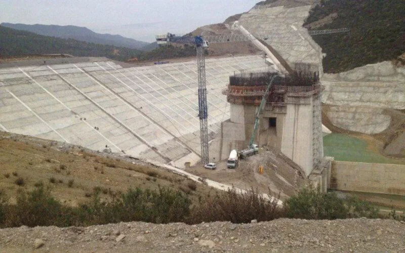 Construit pour 1,6 milliard de DH, le barrage de Martil presque prêt