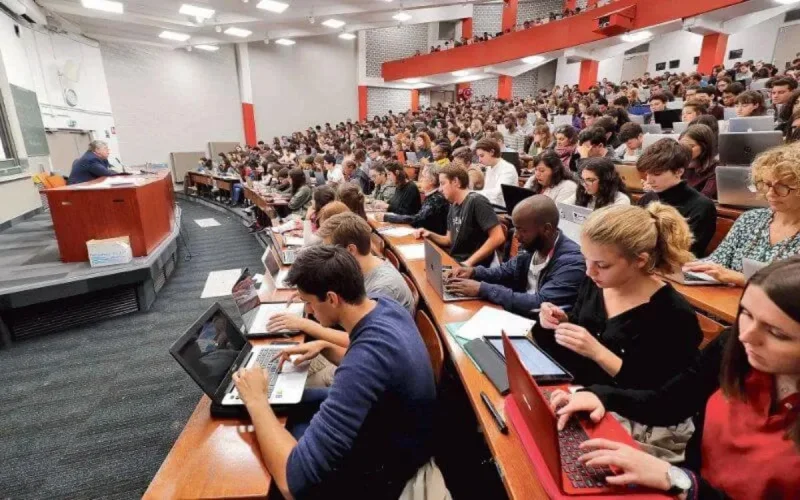 France : les étudiants étrangers payeront 10 fois plus cher les droits d'inscription
