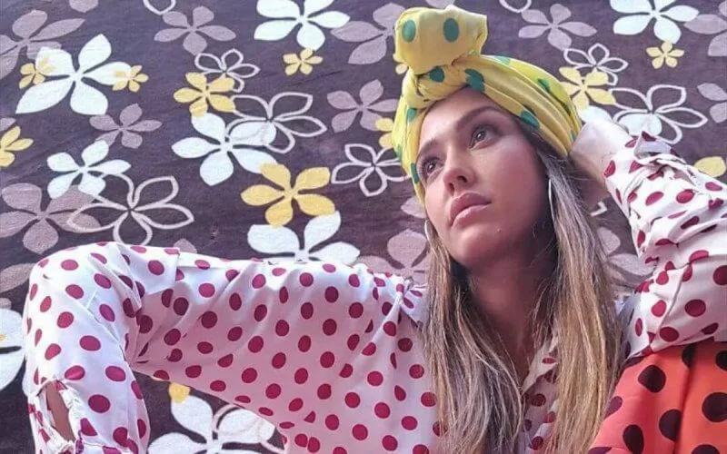 Jessica Alba pose pour le créateur marocain Hassan Hajjaj (photo)