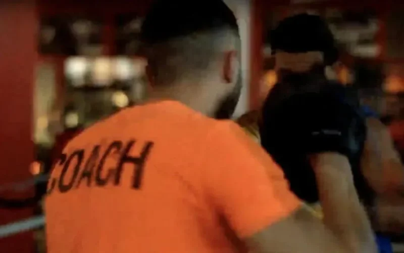 Des coutelas, de la sueur et du sang dans une salle de City Club à Tanger