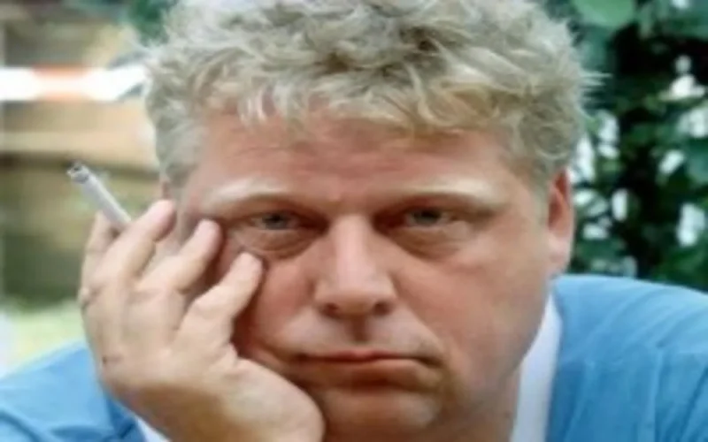 Inculpation élargie pour l'assassin de Theo van Gogh