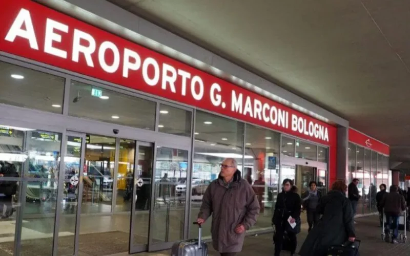 Italie : un aéroport fermé à cause de 2 Marocains