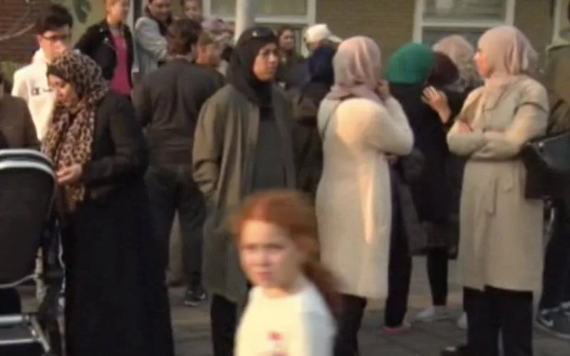 Emotion aux Pays-Bas après la mort d'un Marocain (15 ans)