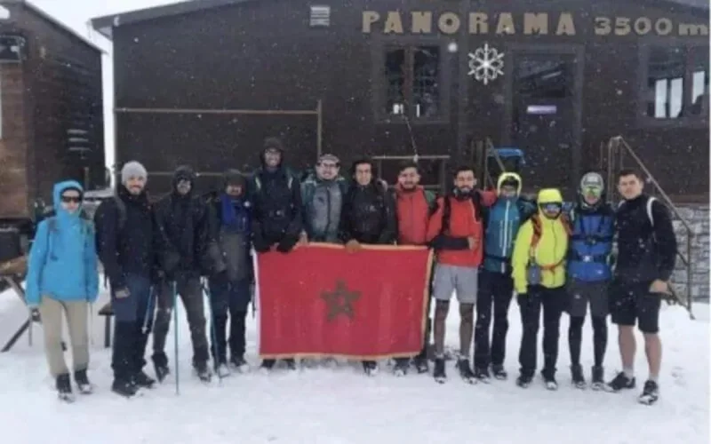 Le drapeau marocain flotte désormais sur le plus haut toit de l'Europe