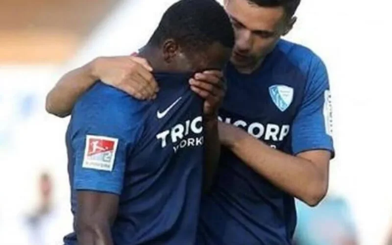 Allemagne : un joueur quitte le terrain en pleurs après des insultes racistes