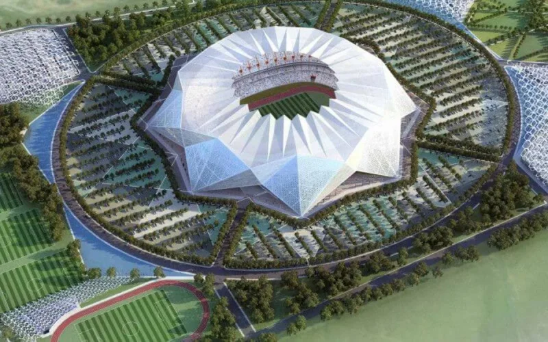 Le Grand stade de Casablanca sera construit, promet le ministre