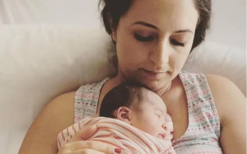 La chanteuse Nabyla Maan à nouveau maman