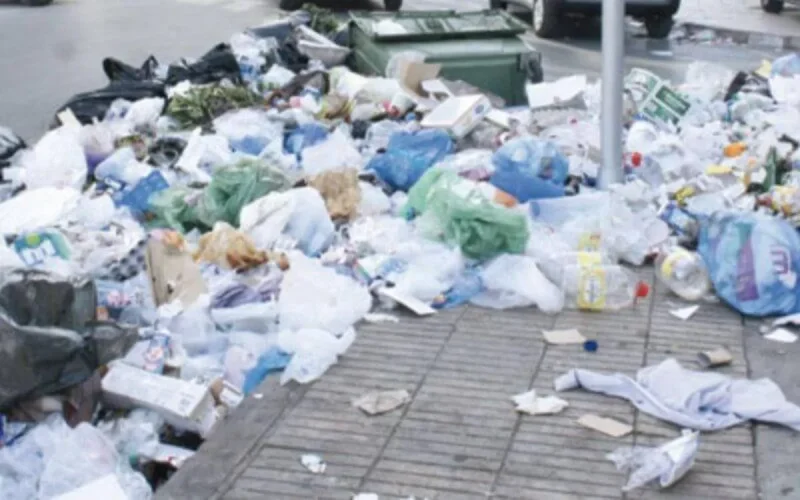 Saïdia croule sous les déchets