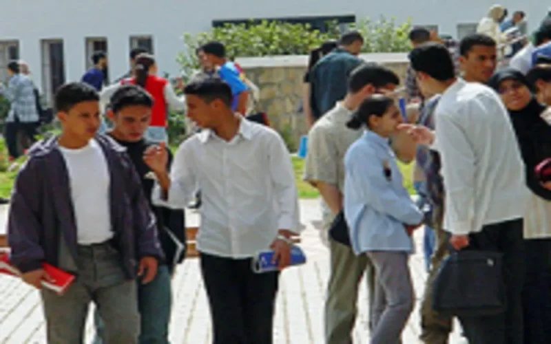 Sauvés du suicide, 30 "diplômés chômeurs" veulent croire en leur espoir