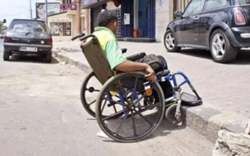 Safi : une jeune handicapée humiliée dans un bus