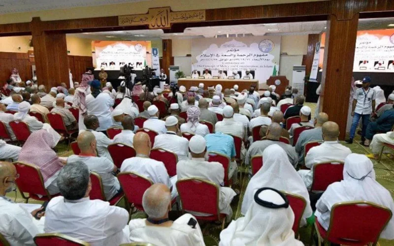 Paris : la conférence de la Ligue islamique mondiale sous le feu des critiques