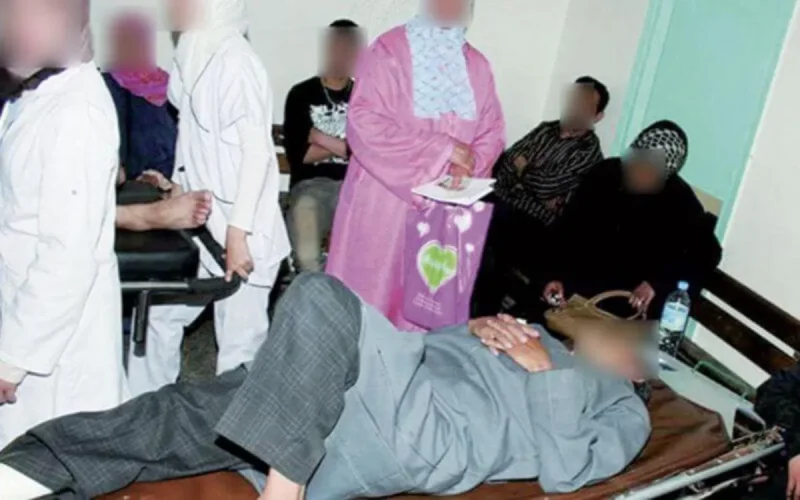 CHU de Fès : un malade abandonné sur un brancard pendant 4 jours