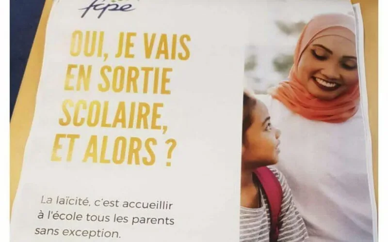 France : polémique autour d'une affiche sur le voile à l'école