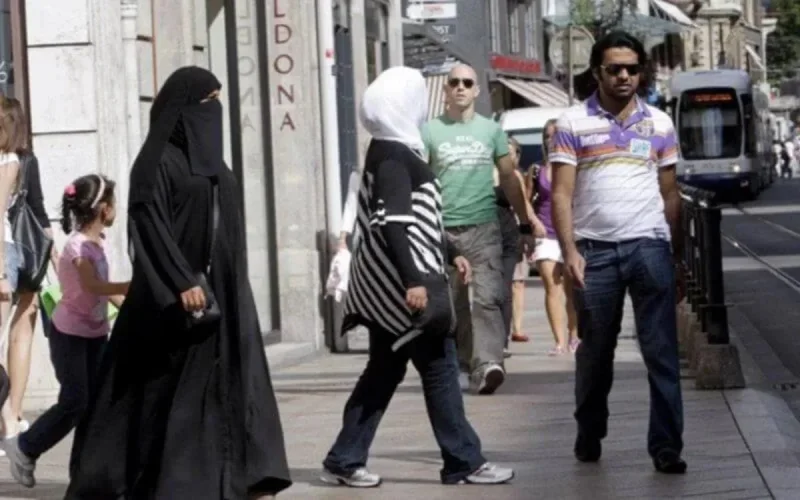 Suisse : 9000 euros d'amende pour le port d'un voile intégral