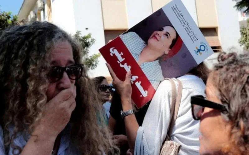 Rabat : sit-in de soutien à Hajar Raïssouni