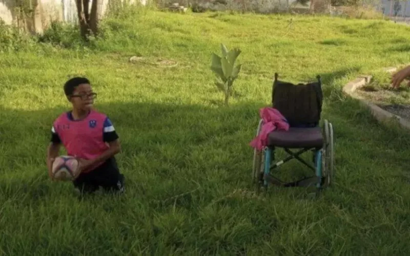 L'émouvante histoire de Hassan, né sans ses deux jambes (vidéo)