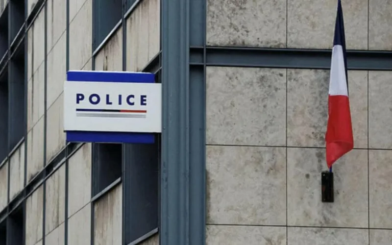 France : des appels avec "chants islamistes" dans les commissariats