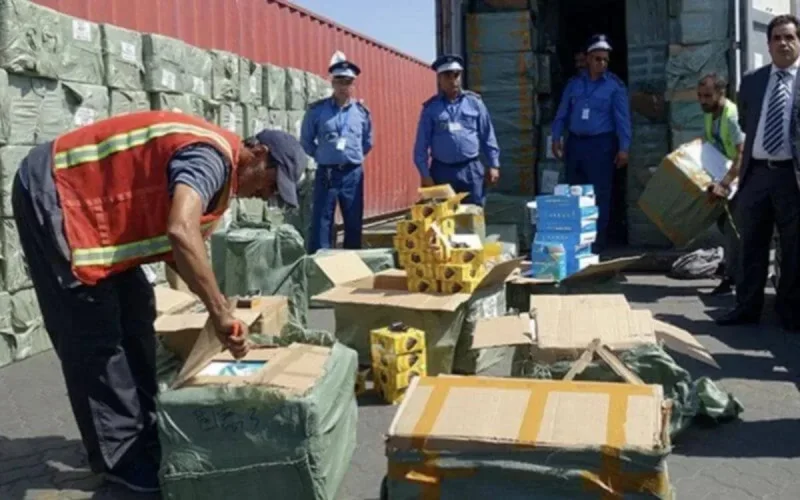 Port Tanger-Med : saisie de 190.000 chargeur de téléphones portables 