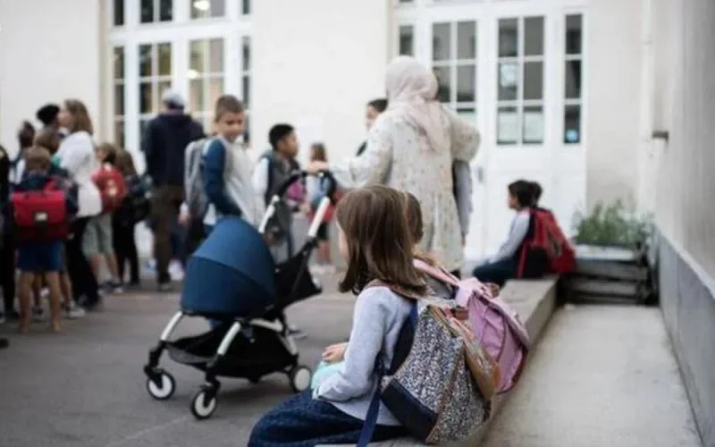 France : une sortie scolaire annulée "à cause" d'une femme voilée