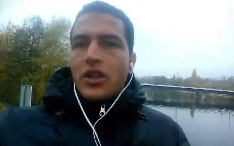 Allemagne : il prend un selfie près de la résidence de la Chancelière avant de commettre son attentat