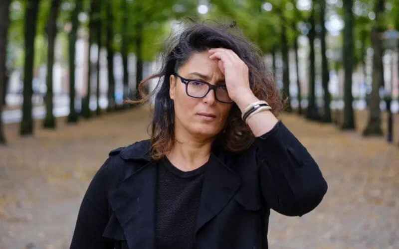 Pays-Bas : Fatima Aboulouafa porte plainte contre le ministre la Justice