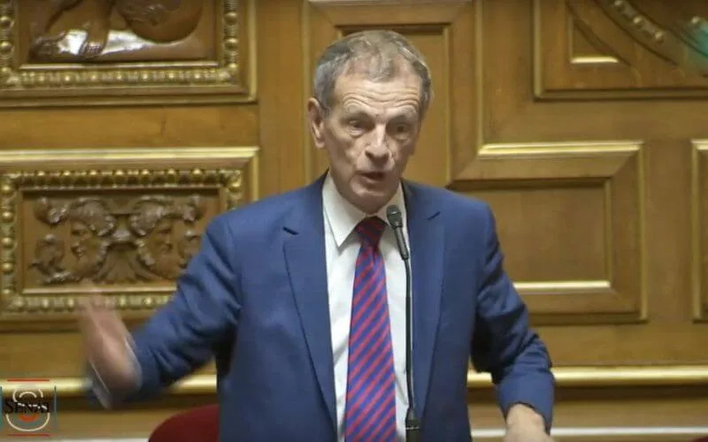 Un Sénateur français : "S'ils ne sont pas contents, qu'ils retournent d'où ils viennent"