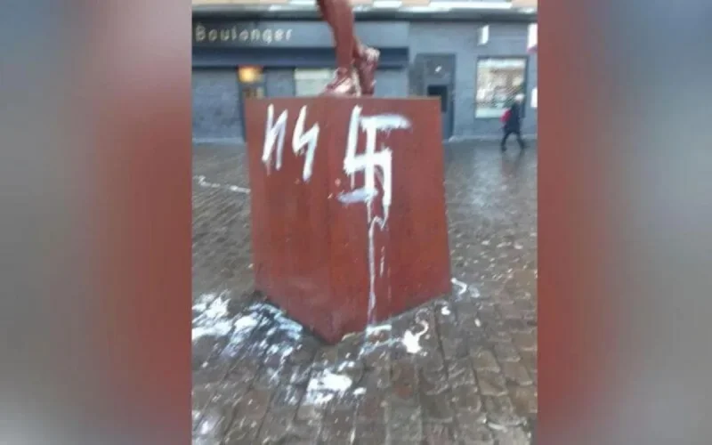 Lille porte plainte après la découverte de tags nazis