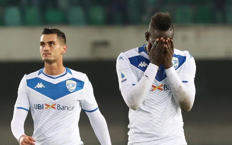 La réaction de Mario Balotelli après des cris racistes (vidéo)