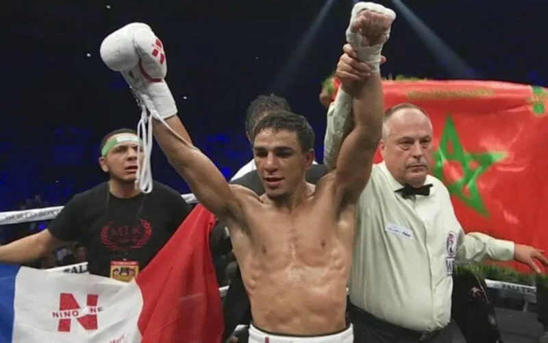 Boxe : Nordine Oubaali reste Champion mondial des poids coq