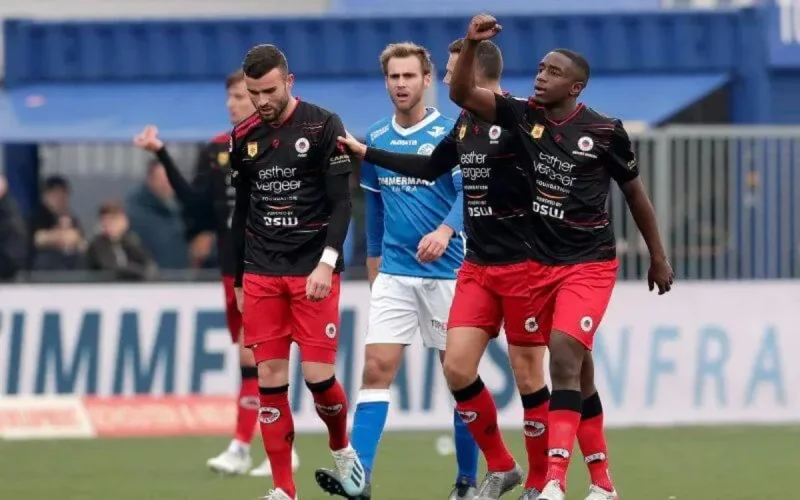 Victime d'insultes racistes, un joueur quitte le terrain